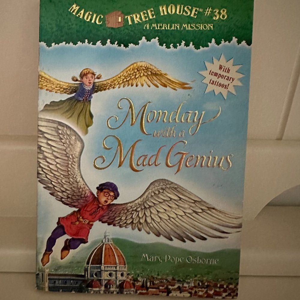 5 Magic Tree House Books - Picture 11 of 12